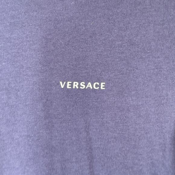 Versace Women’s Navy Blue Logo T-Shirt Size 4 Minimalist Basics (Small/Medium) - Picture 3 of 6